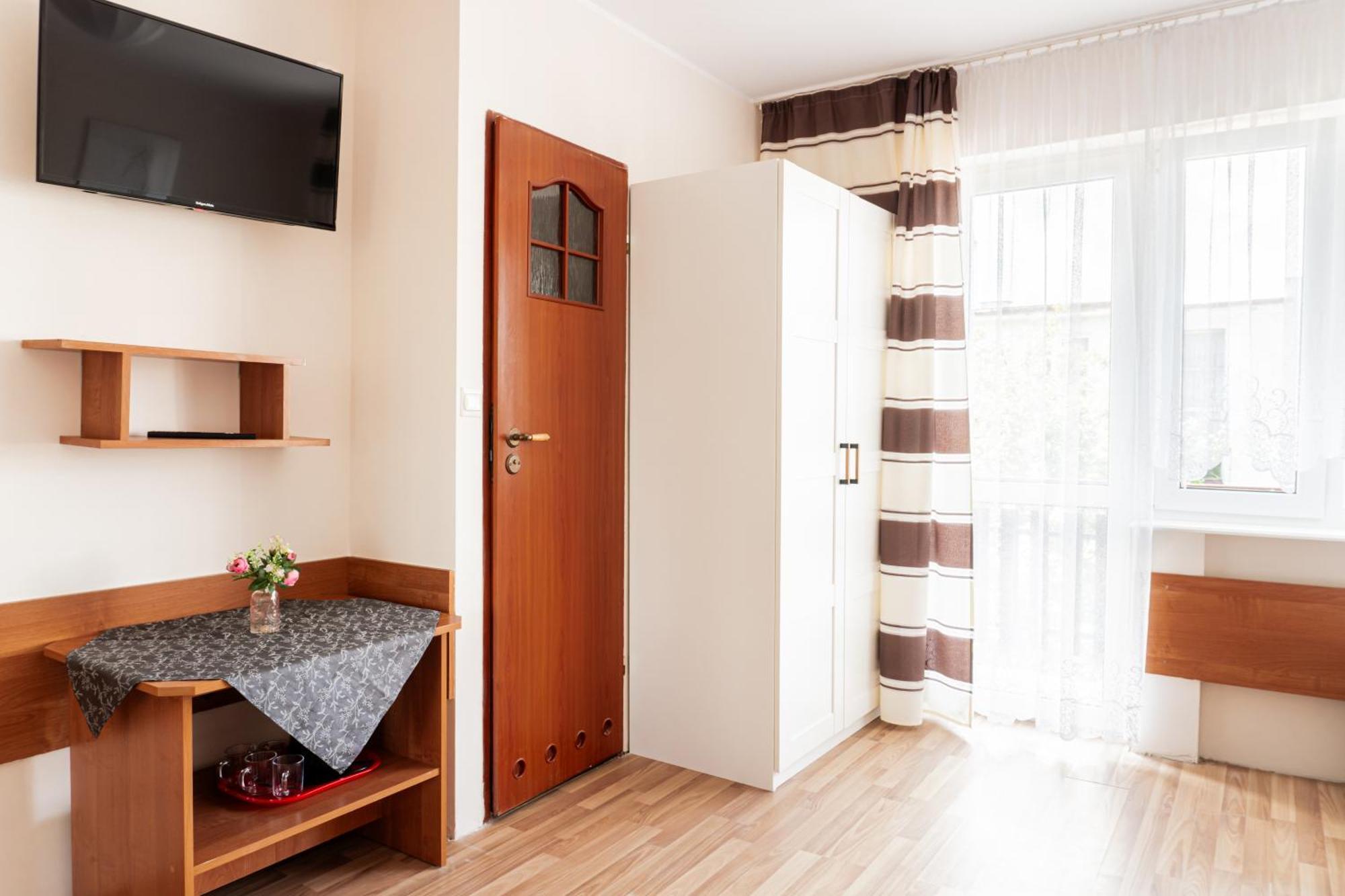 Pokoje Goscinne Raf-Tur - Sala Zabaw, Grill - Idealny Dla Rodzin Z Dziecmi Ostrowo  Exteriör bild